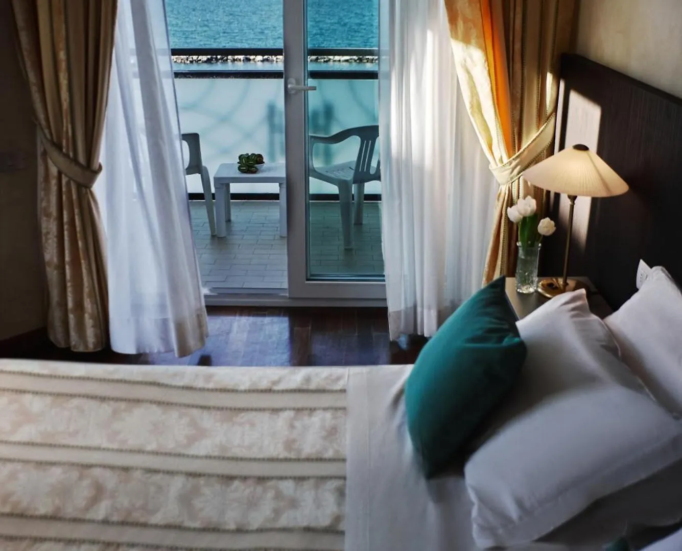 Hotel Negresco Cattolica