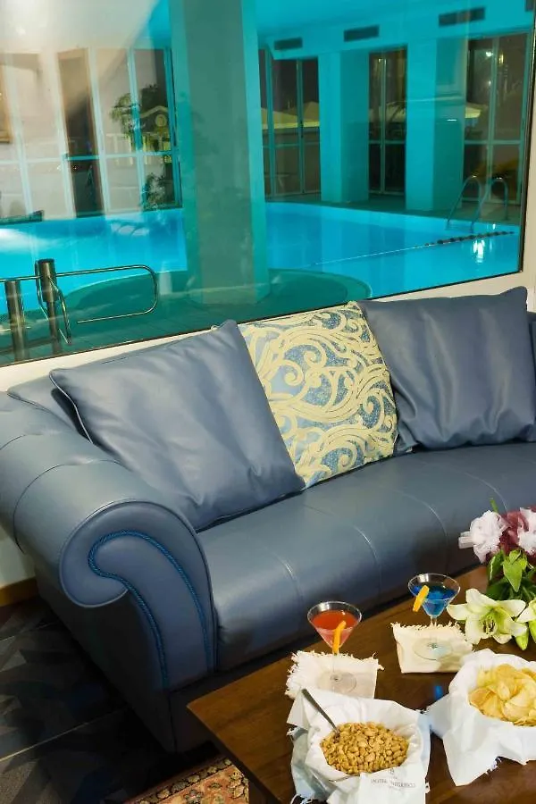 Hotel Negresco Cattolica 4*,