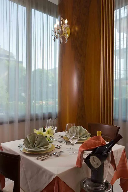 Hotel Negresco Cattolica